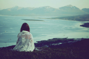 alone-girl-landscape-nature-photography-Favim.com-42505